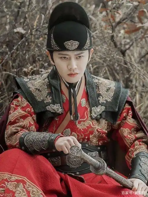 陆绎本是一个铁血锦衣卫.