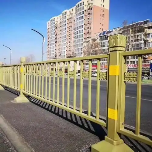 马路防护栏交通设施围栏 人行道交通隔离防护栏 市政道路护栏