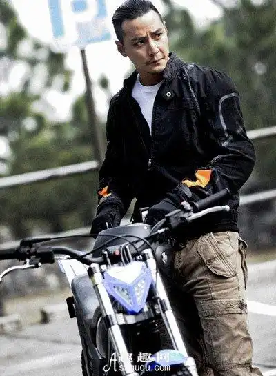 吴彦祖身高电影妻子等个人资料-娱乐频道-趣趣网