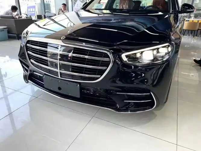 奔驰s450到店
