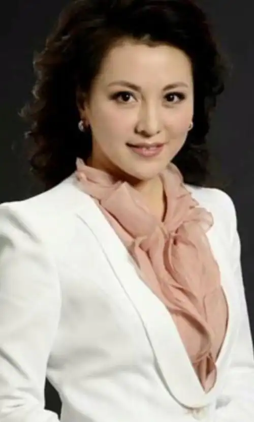 央视最美主持人梦桐