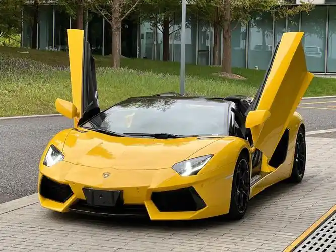 兰博基尼aventadorlp7004敞篷