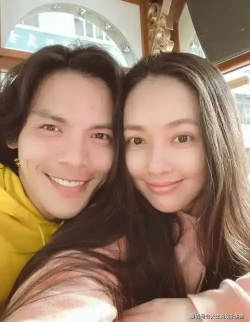 原创郭碧婷提醒向佐修鼻毛夫妻相处细节曝光爱情令人羡慕