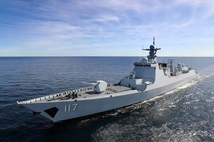 052d型驱逐舰是国产第三代多用途驱逐舰,"中华神盾"052c型的深度改进