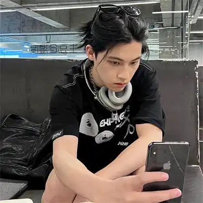 简约小众的全网最酷男生头像