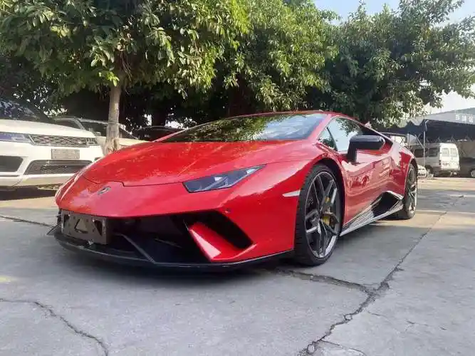 上海2020年5月兰博基尼huracán2017款huracánperformante红色自动档