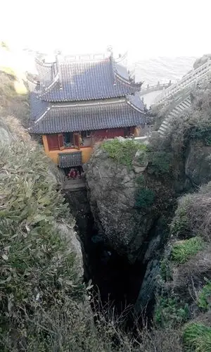 【携程攻略】普陀山观音古洞景点,还不错的风景,有自然美景,听海浪声!