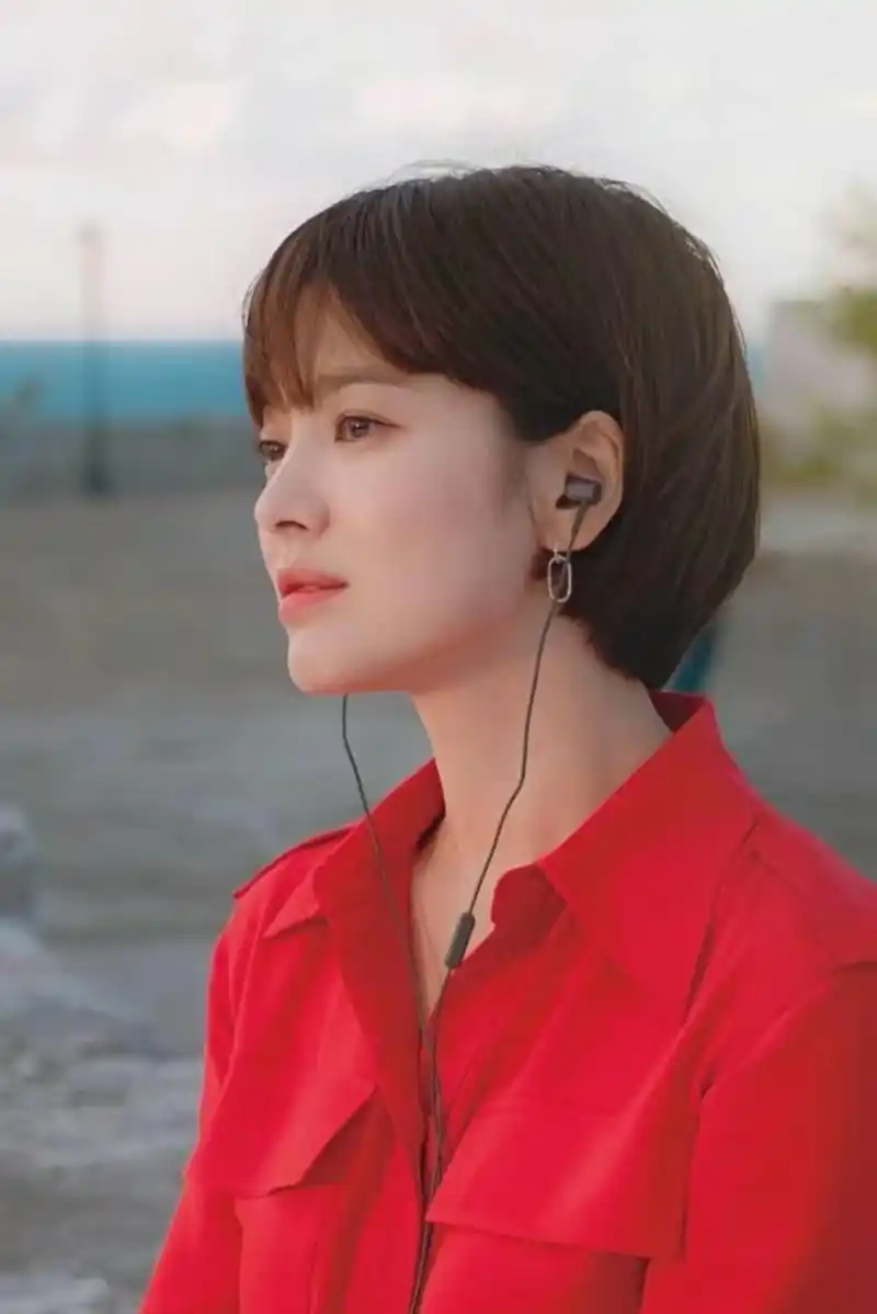 看了宋慧乔才发现,原来"齐耳短发"这么洋气减龄,适合40 女人