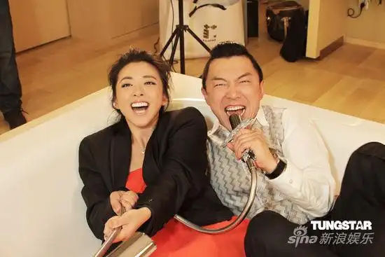 黄渤黄小蕾拍另类浴缸写真搞怪喜感(图)