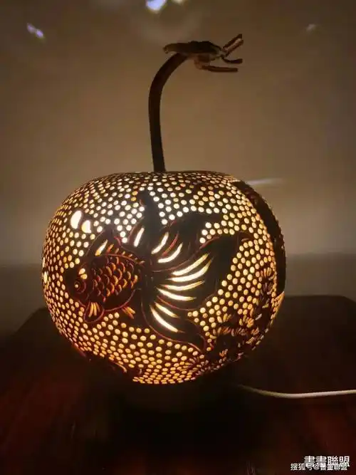 吕瑞葫芦雕刻艺术灯展作品_金凤_牡丹_西安