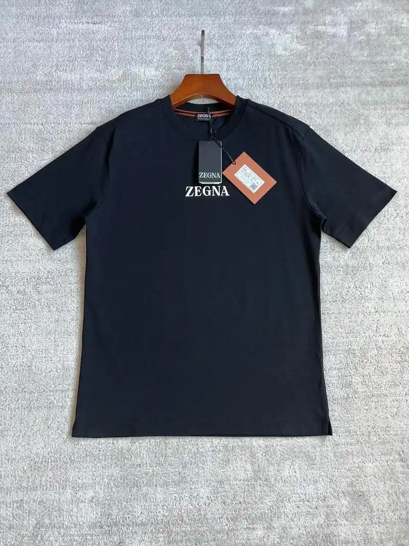 zegna杰尼亚男士圆领棉质t恤.#夏季穿搭 #短袖t恤 # - 抖音