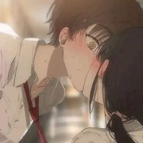 情侣头像一对两张l异地恋要怎么维持才能长久