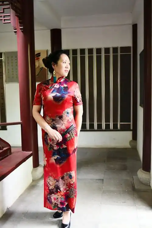 青岛市城阳国学公园个人旗袍秀