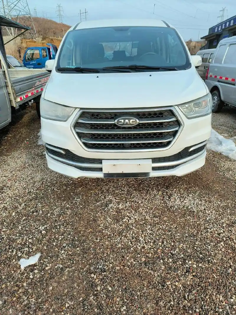 2018年江淮瑞风m4到了,7座精品 - 抖音