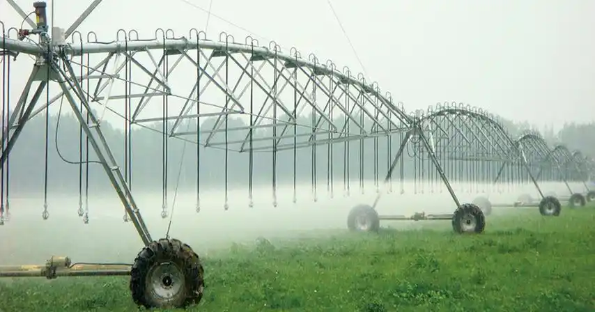 agricultural traveler irrigation system movable sprink