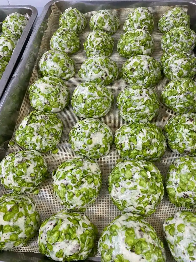 榆钱窝窝 #纯天然绿色食品 #纯手工制作美食 #干净卫生吃 - 抖音