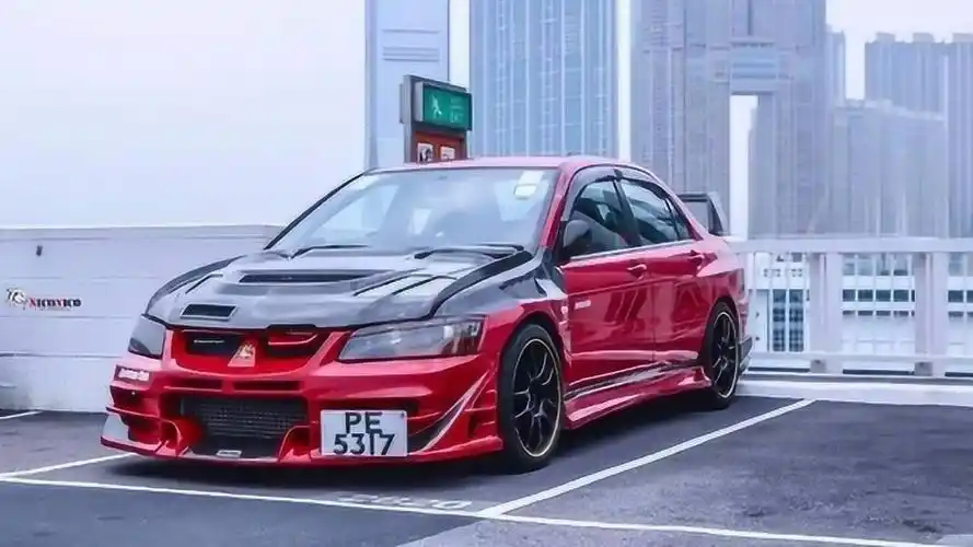 完虐众多超跑的三菱evo9代