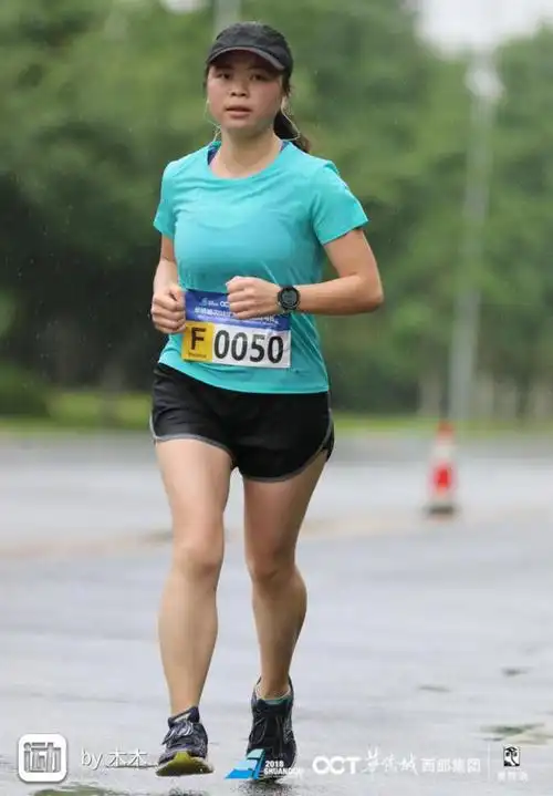2018双流空港马拉松大波跑步美女曝光