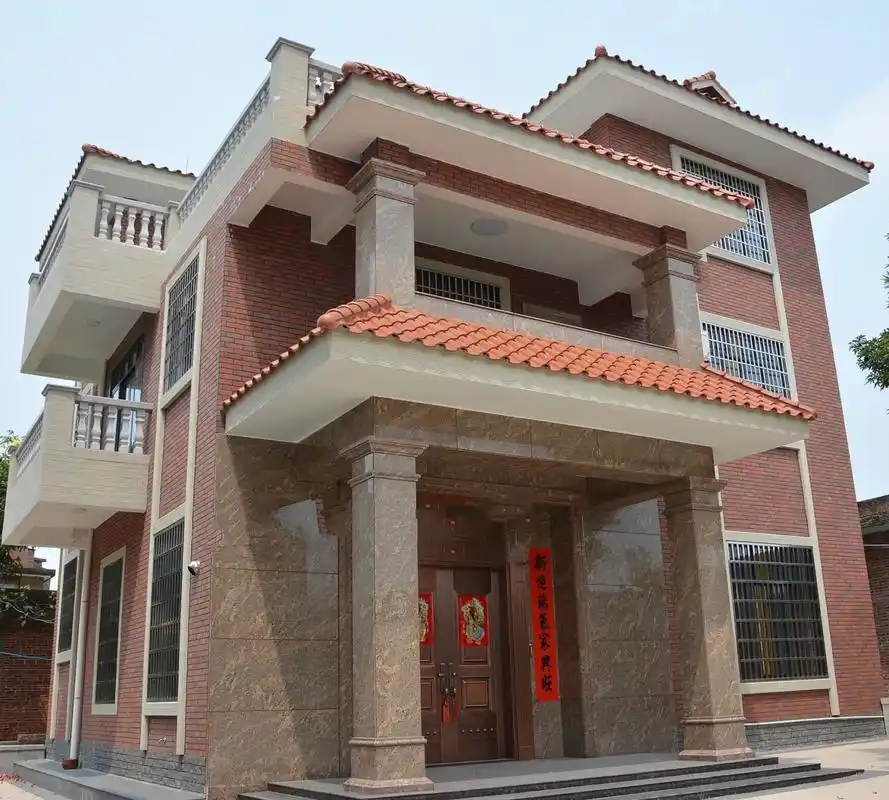 农村流行几十年的红色外墙砖怎么搭配才好看	"红色的外墙装饰好看又