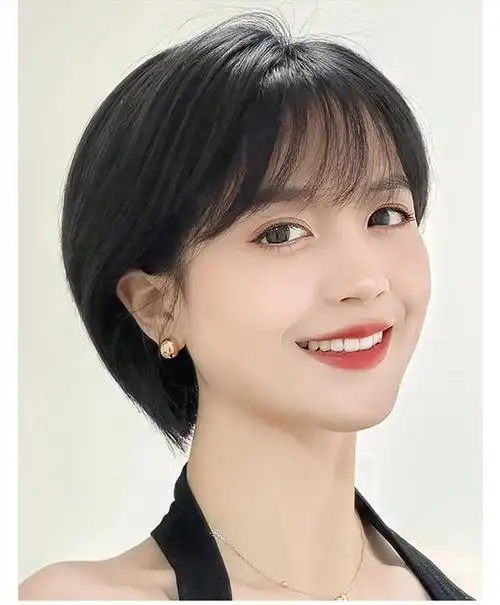 方脸,圆脸的中年女性适合什么发型?推荐这8种,气质好看显脸小