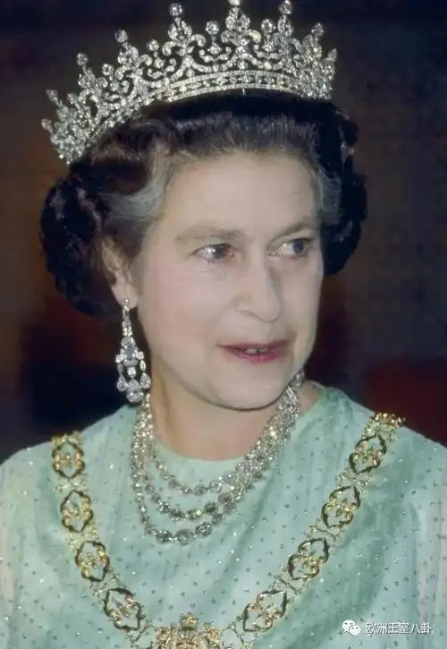 那些年英女王伊丽莎白二世戴过的华丽项链钻石篇