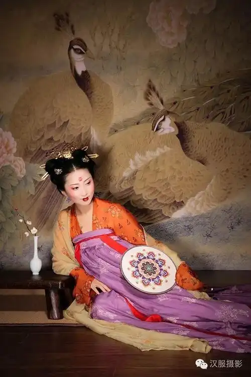 仕女范丨梦回唐朝,做一位气质甚美的女性