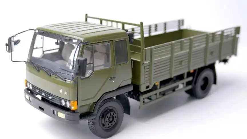 解放j3军用版卡车 1:24