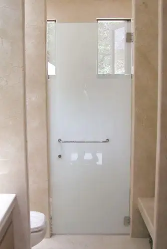 浴室磨砂玻璃门装修效果图