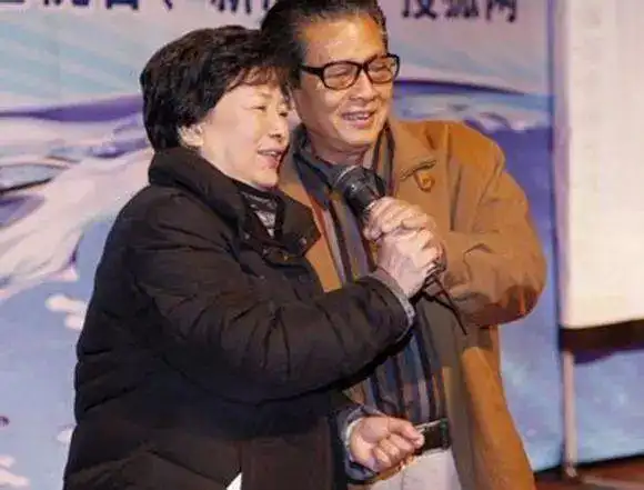 原创外来媳妇本地郎康伯康婶夫妻缘尽82岁龚锦堂憔悴该结局了