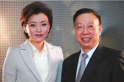 卫生部副部长黄洁夫做客《杨澜访谈录》