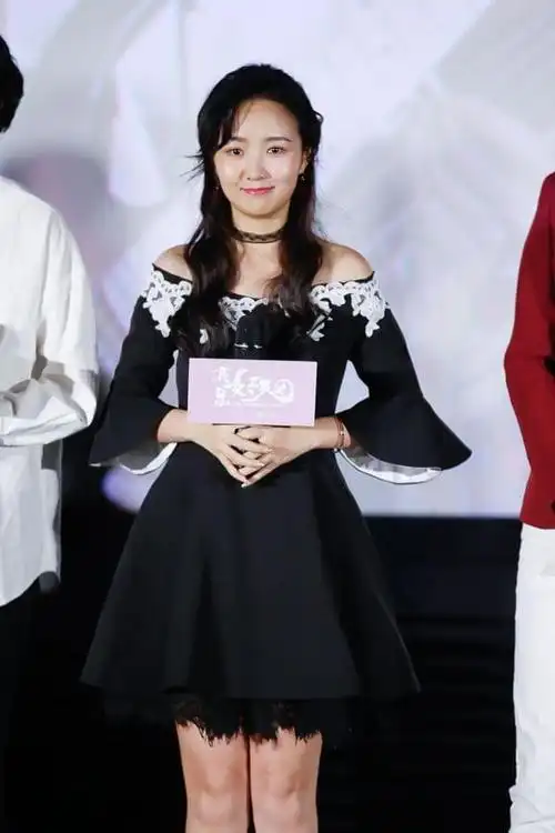 导演桑木天,刘博文与主演杨小兰, 陈洁怡,尹菲,叶禹含,谭志玲出席并