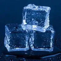 经典好看头像蓝色冰块图片晶莹透亮美极了
