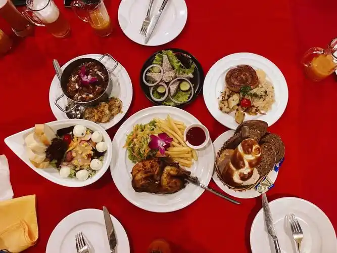 申德勒加油站德国餐