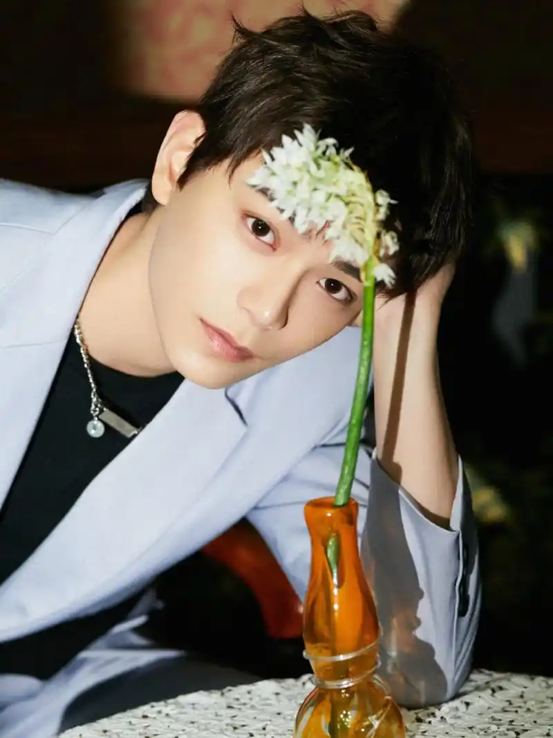 丁禹兮|隔着屏幕感受到五官浸着花香 帅气满分99[害羞] 隔着屏幕