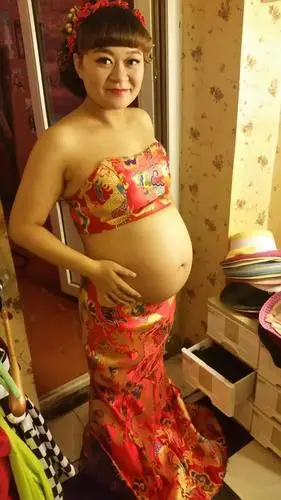 宝妈们分享一下孕期图片吧