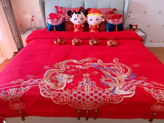 婚礼倒计时之铺婚床06