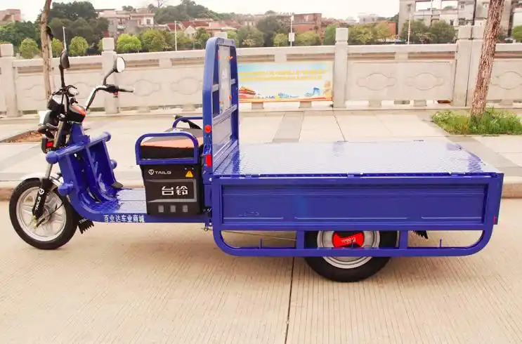 这2款三轮车做工扎实,最大能载重1500斤,价格不到5000元