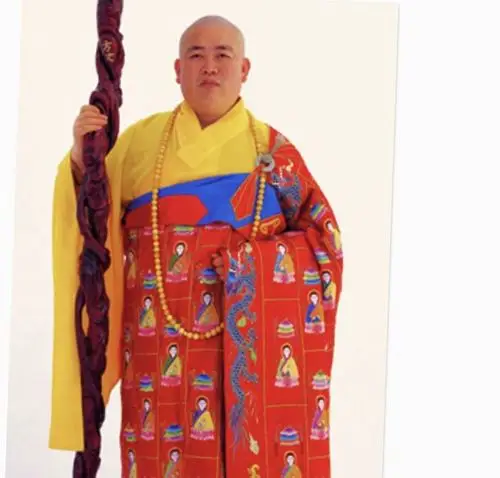 唐僧穿的袈裟啥颜色?肯定不是红的!丨悦毒西游24