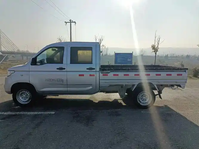 19年11月上户,五菱荣光新卡双排后单轮,1.5排量,带空调 - 抖音