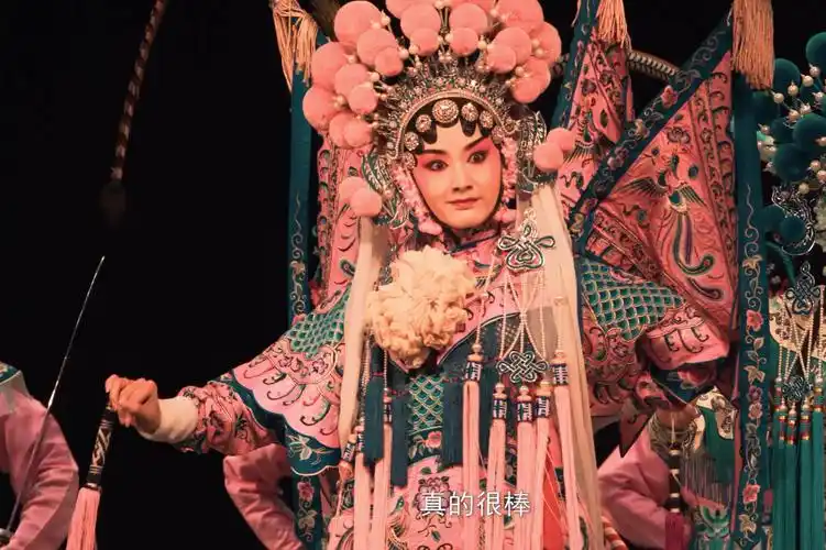 这名90后的川剧花旦一开腔我就不淡定了