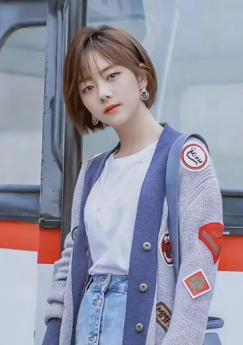 鹅蛋脸适合什么短发什么样的女人适合短发