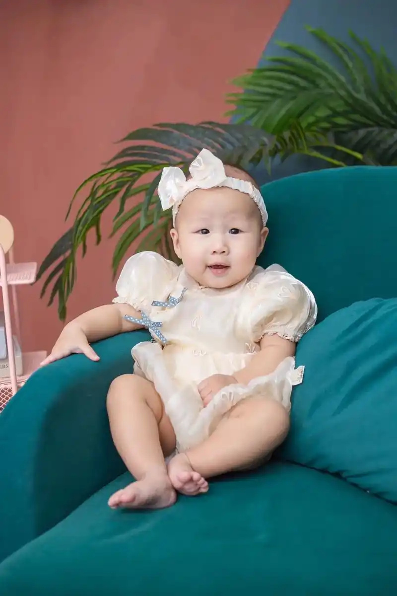 宝宝半岁照留念#你像礼物一样出现在我生活里 #每一张照片都是 - 抖音