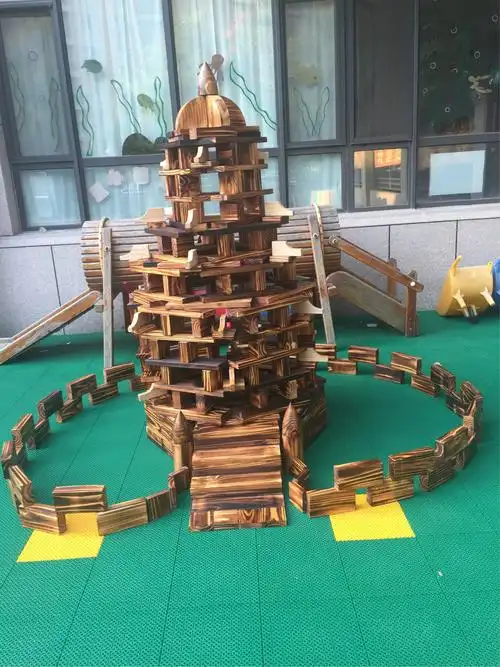 小积木,搭出大世界——盛世家园幼儿园教师大型积木体验式教研活动