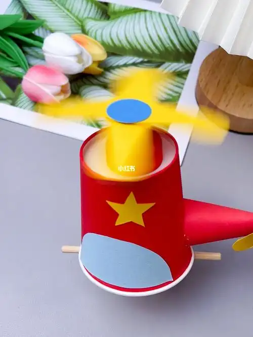 废物利用  #纸杯直升机  #纸杯手工  #我的手工日常  #自制玩具