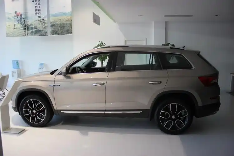 实拍斯柯达柯迪亚克:标配2.0t动力,大空间也有性价比