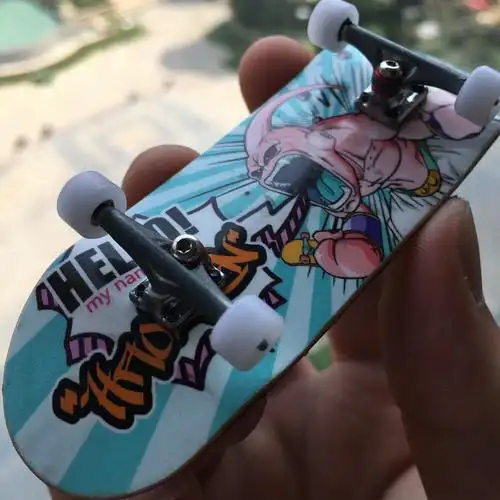 p>手指滑板(finger skate boarding,简称fsb)简称指板,是一项新兴的