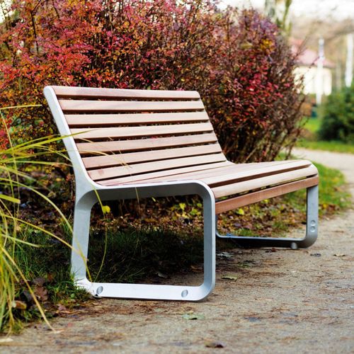 户外不锈钢公园椅室外坐凳防腐木休闲椅长条椅商场创意休闲凳定制