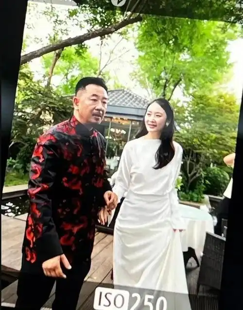 黄海波曲栅栅补办婚宴,老师黄磊致辞,赵宝刚奚美娟等出席