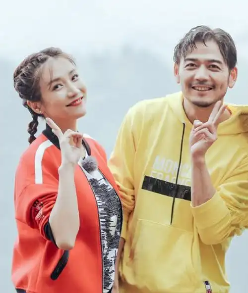 杨烁个人资料 杨烁个人资料介绍儿歌-思宇生活