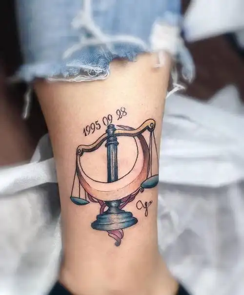 天平座纹身纹身图片_腿部纹身图案